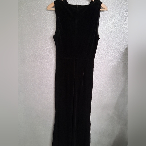 NWT Elegant Black Velvet Cowl Neck Maxi Dress Size 10 - Picture 8 of 10